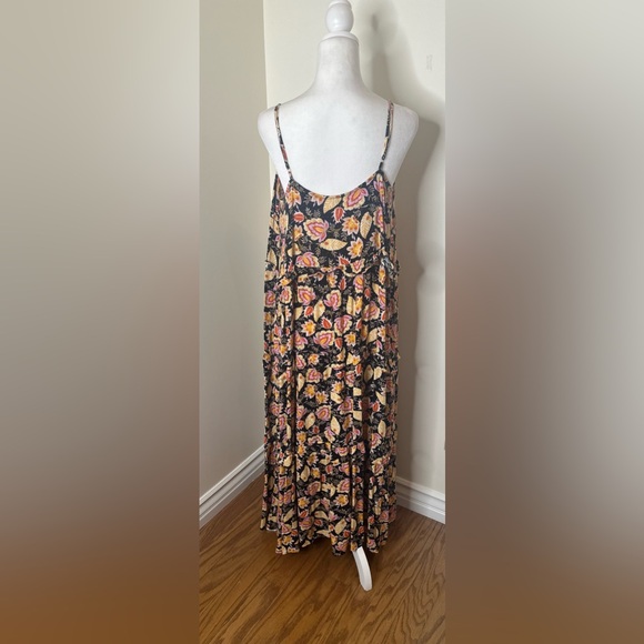 Loft Beach Floral Ruffle Tiered Maxi Dress Coverup Size XL - Picture 5 of 9